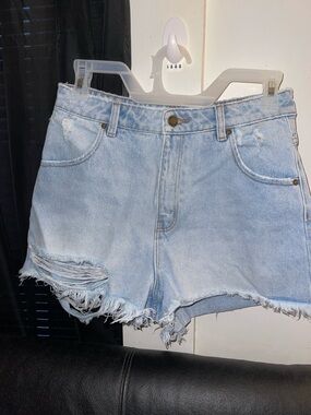 Rolla's Dusters G day Mate  high-rise Slim denim shorts Size 28 Aussie 10 NWOT